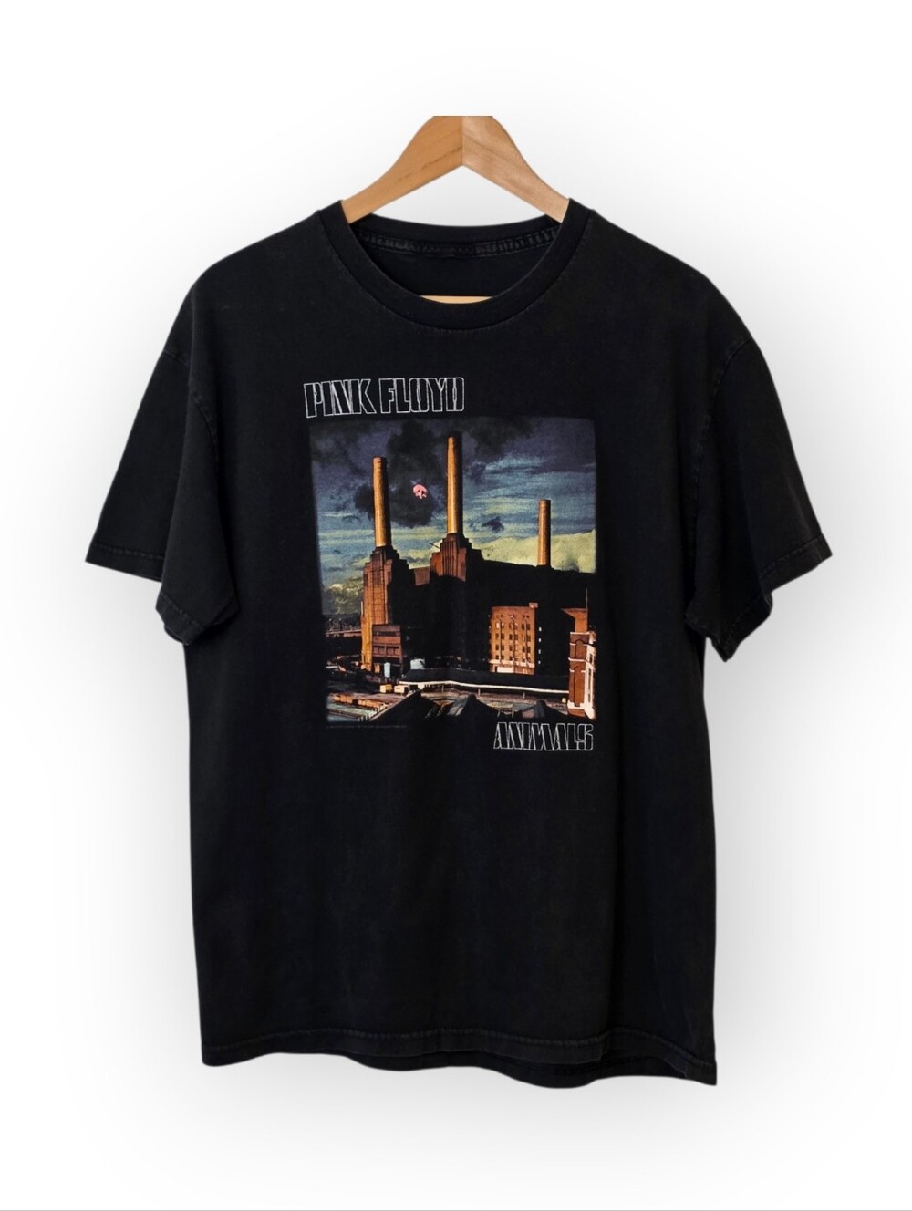Vintage Y2K Pink Floyd Band Animals Men's T-Shirt (Med-Large)